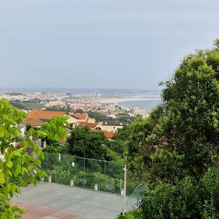 Turisticos Clube Vale Leao Tatil parkı *