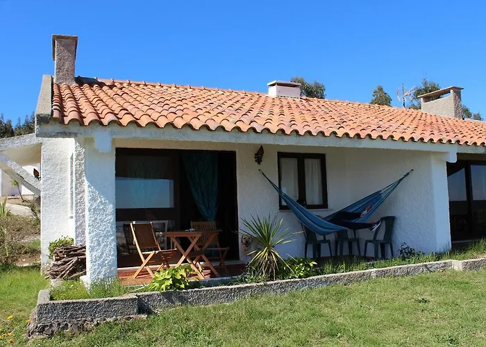 Turisticos Clube Vale Leao منتزه العطل *