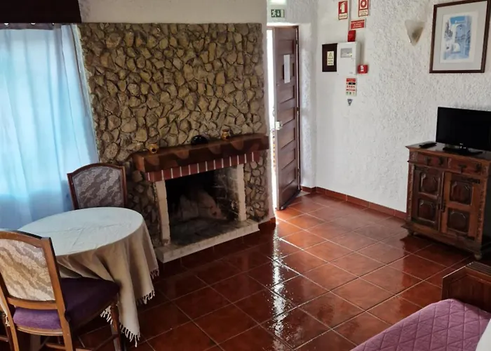 Turisticos Clube Vale Leao